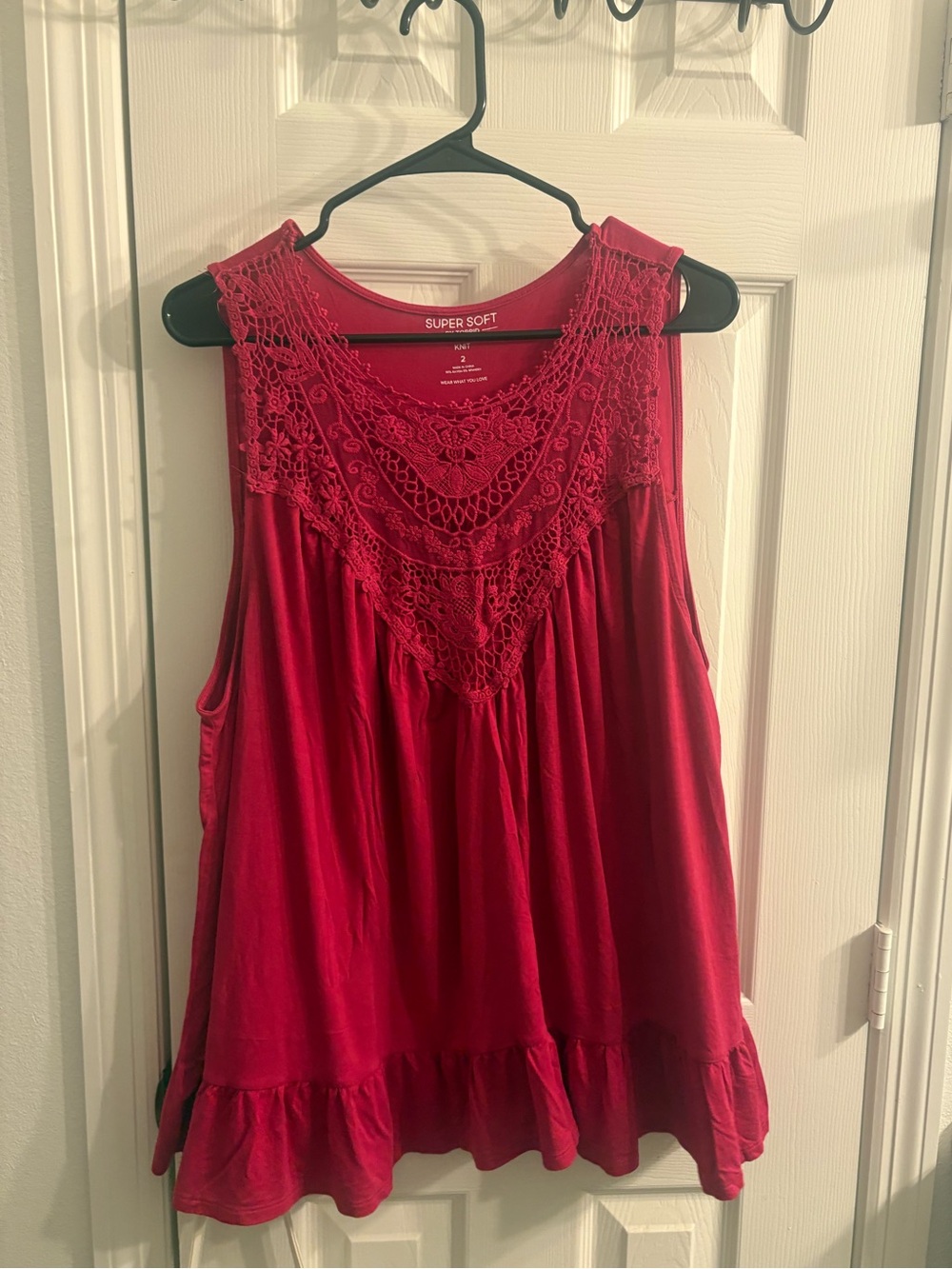 Torrid Hot Pink Crochet Yoke Sleeveless Tank